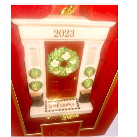 Lenox 2023 Annual Christmas Ornament Porcelain Welcome Home Door - Picture 1 of 3